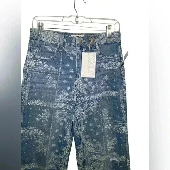 PTCL Hazel High Rise Wide Leg Jeans Bandana Patch Print Size 28 NWT - Picture 5 of 8